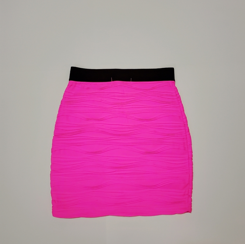 Forever 21 XXI Neon Hot Pink Mini Skirt - Picture 2 of 4